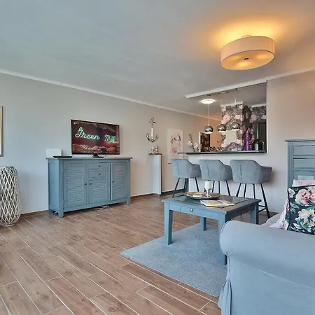 Haus Bergstrasse 35 16 ティメンドルファー・シュトラント