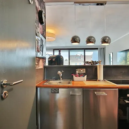 Haus Bergstrasse 35 16 アパート *