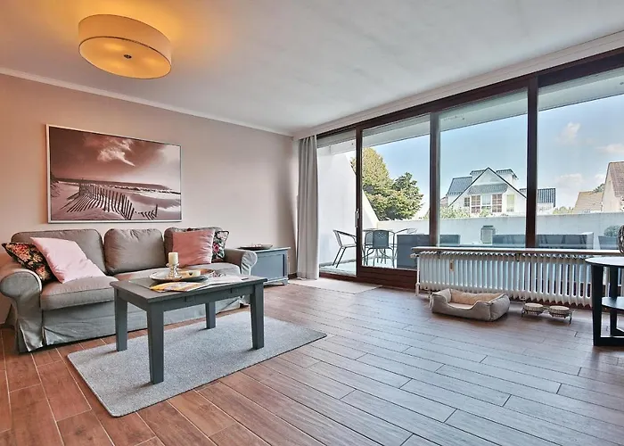 Haus Bergstrasse 35 16 *