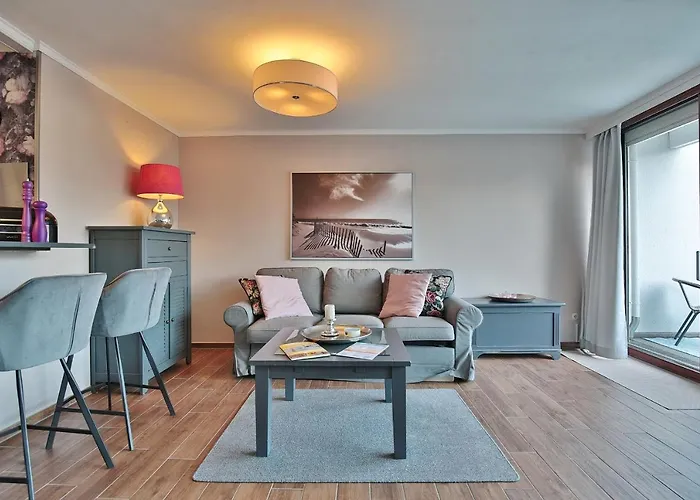 Haus Bergstrasse 35 16 *